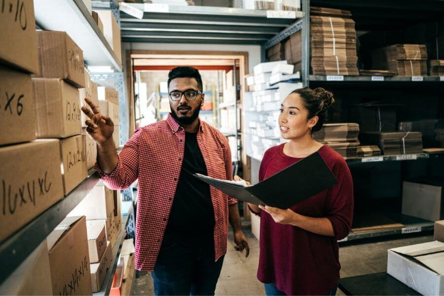 First-Party Logistics 1PL means a business handles its own transportation and warehousing without outsourcing (Source: Internet)