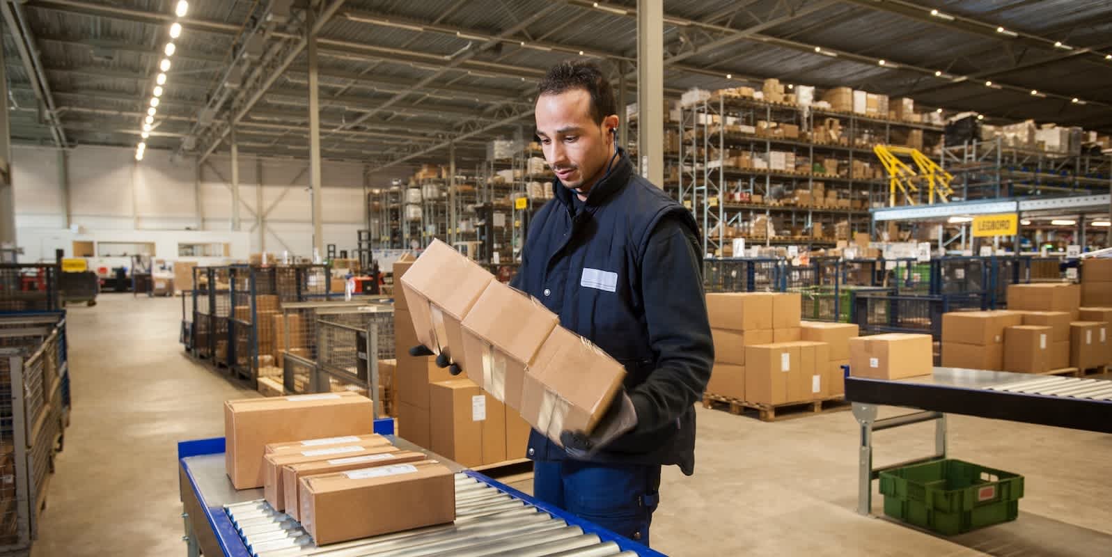 In-house warehousing offers full control, and greater flexibility in managing inventory and fulfillment operations (Source: Internet)