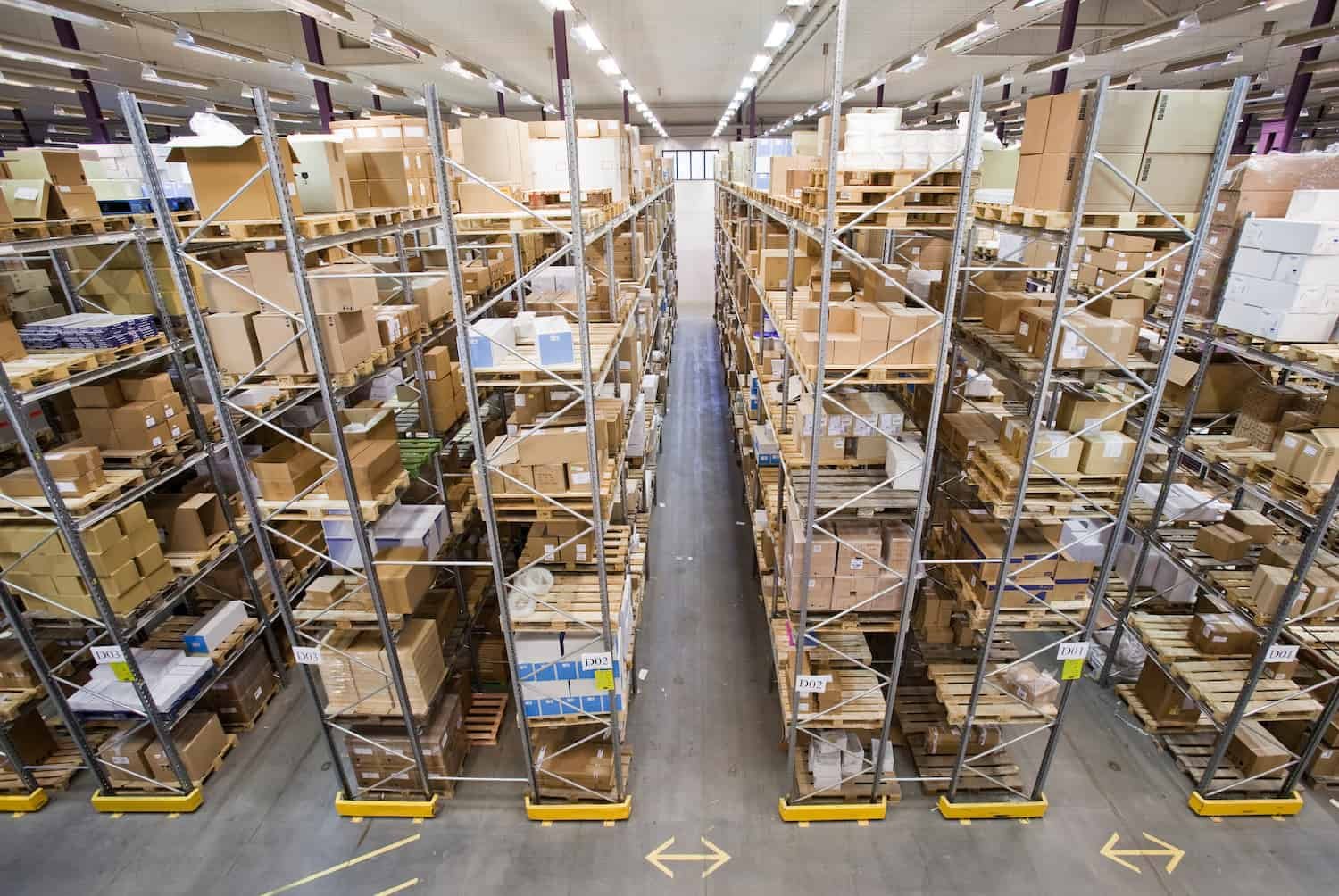 Bonded warehouses provide inventory flexibility, allowing companies to store goods until demand arises without upfront costs (Source: Internet)