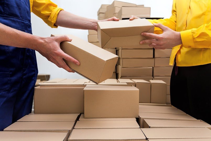 Managing return logistics, including shipping labels and tracking, enhances the returns experience by minimizing delays (Source: Internet)