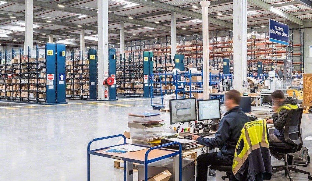 Fullfillment center run as a third-party logistics (Source: Internet)