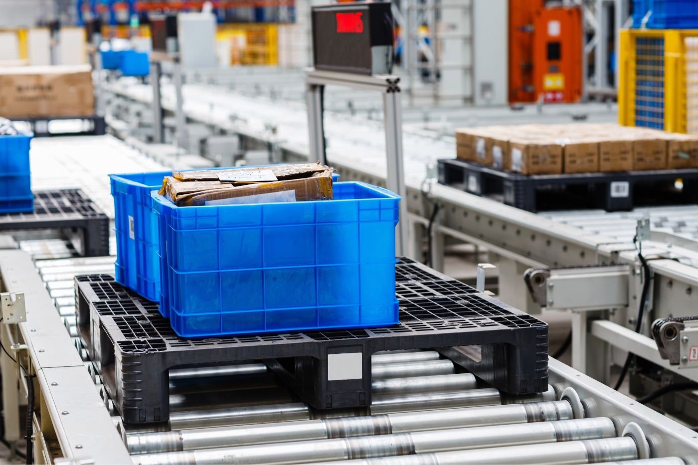 Kitting in manufacturing will help decrease the time of production tasks (Source: Internet)