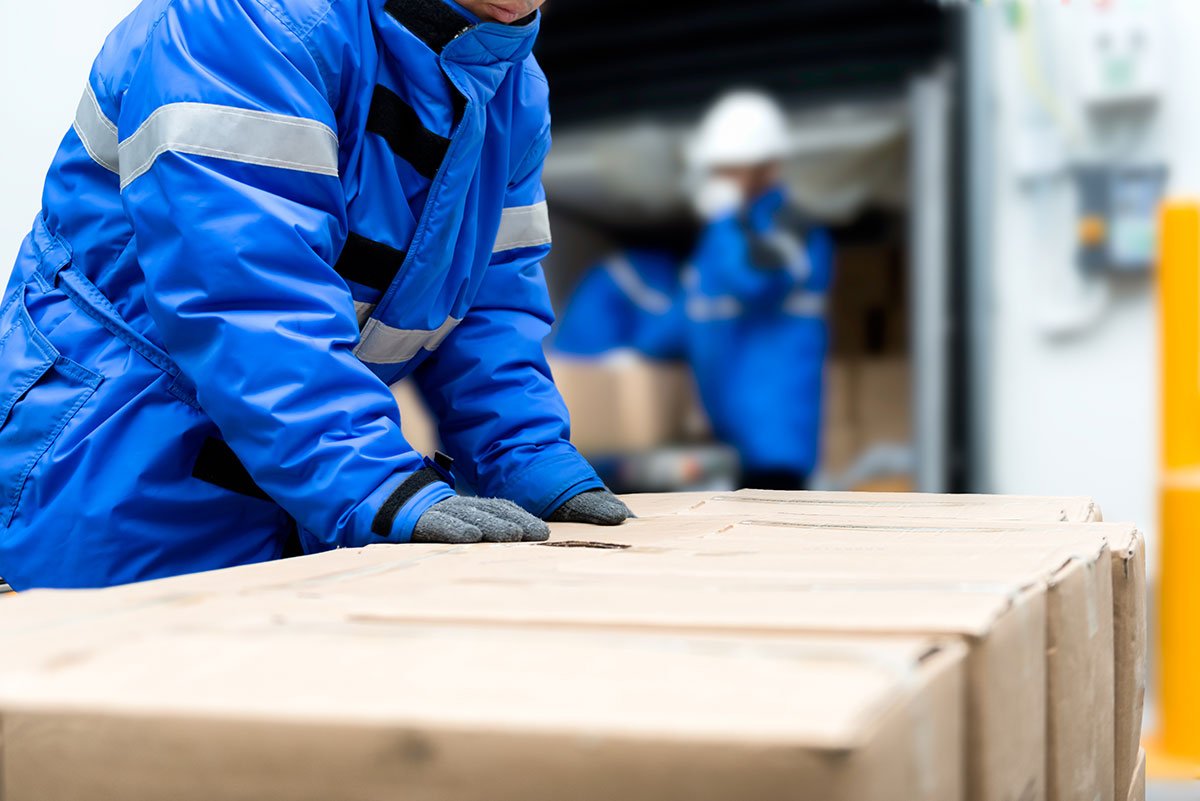 Shipping vs handling work together as a seamless logistics flow—from warehouse prep to final delivery—for faster, accurate, and scalable order fulfillment (Source: Internet)